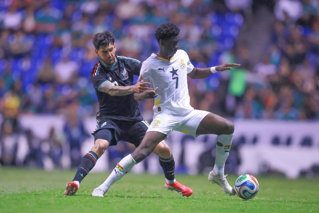 Wrexham Reportedly Interested in Crystal Palace Winger Jesurun Rak-Sakyi