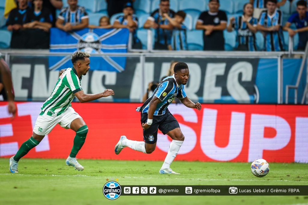 Francis Amuzu Stars as Grêmio Beat Internacional to Reach Copa do Brasil Semi-Finals