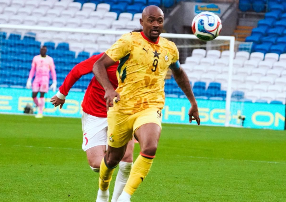 Jordan Ayew Heads to England to Finalise Sheffield Move